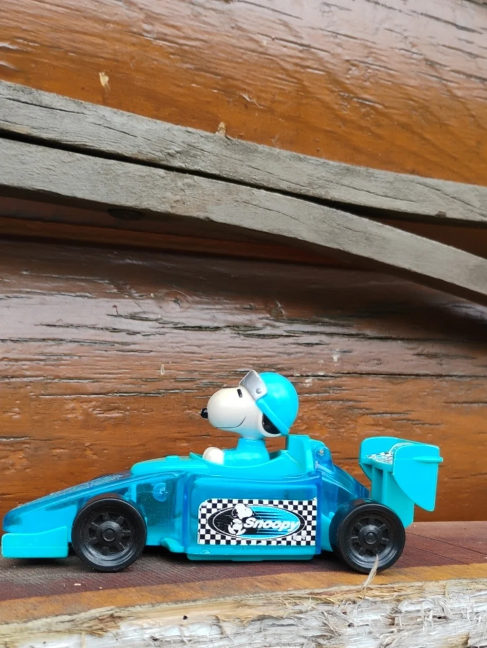 SNOOPY INDY RACER  VINTAGE CANDY DISPENSER AQUA VNPLVC